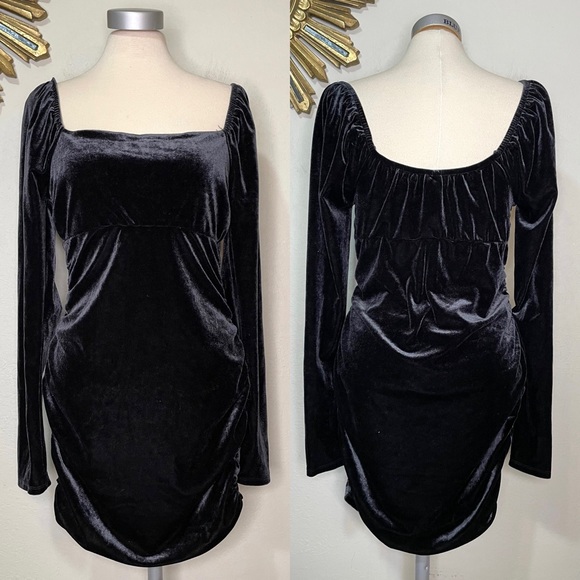 wild fable Dresses & Skirts - Wild Fable Velvet Mini Dress